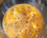 Foto del paso 4 de la receta: Tortilla de gambas al ajillo y patatas