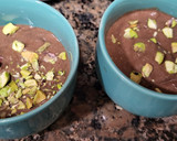Foto del paso 7 de la receta: Postre de cacao y plátano con pistachos