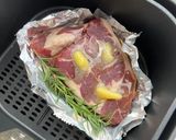 Hình bước làm 1 của món Beefsteak (bít tết) bơ tỏi