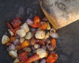 Foto langkah ke 3 dari resep Mujaher tahu santan pedas.