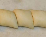 மடாடா காஜா (Madatha kaaja recipe in tamil) ரெசிபி ஸ்டேப் 3 புகைப்படம்