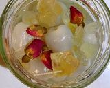 A picture of step 2 of Lychee Rose Drink 🍹.