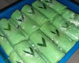 Foto langkah ke 5 dari resep Dadar gulung ekonomis.