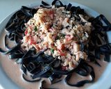 Foto del paso 3 de la receta: Fideos Negros con salsa de Surimi