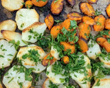 Foto del paso 4 de la receta: Rollitos de pavo rellenos, patatas y zanahorias al perejil