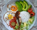 Foto langkah ke 4 dari resep East Nusa Tenggara Avocado Rice Bowl.