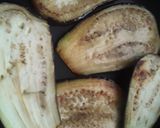 Foto del paso 1 de la receta: Berenjenas🍆con salsa de tomate🍅y queso🧀!!!