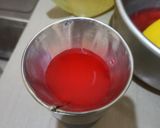 Foto langkah ke 2 dari resep Tumpeng Puding Mini Merah Putih.