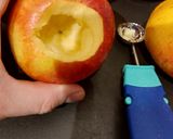 Une image de l'étape 2 de Pomme au four à la crème de petits beurre.