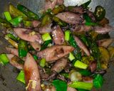 Foto langkah ke 2 dari resep Cumi bumbu hitam cabai hijau.
