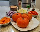 Foto del paso 1 de la receta: Pollo con tomate y setas