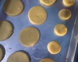 Foto langkah ke 3 dari resep Cookies hias royal icing.