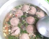 Foto langkah ke 2 dari resep (kuah) bakso sederhana.