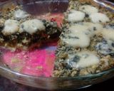 Foto del paso 8 de la receta: ¡Ricoteamos! Tarta con base de papa, relleno de ricota, acelga, champignones y queso azul (sin TACC)