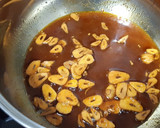 Foto del paso 4 de la receta: Sopa de ajo a la madrileña