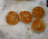 A picture of step 4 of Chicken Oatmeal Burger.