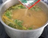Foto langkah ke 4 dari resep Soto Ceker Lamongan.