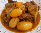 Foto del paso 11 de la receta: Costillas adobadas con patata y alcachofas