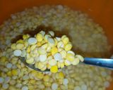 A picture of step 1 of Dhaba Style Chanay ki Daal.