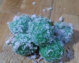 Foto langkah ke 5 dari resep Klepon.