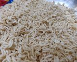 A picture of step 1 of Maggi Bhel.