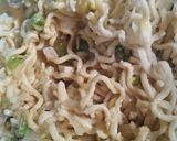 Foto langkah ke 3 dari resep *martabak mini mie kentang*.