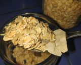 Foto langkah ke 1 dari resep Overnight Muesli Simple Sehat untuk Sarapan Pagi.