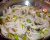Foto del paso 1 de la receta: Pechuga de gallina en salsa