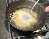 Foto del paso 4 de la receta: Tagliatelle paglia e fieno con nata y jamón