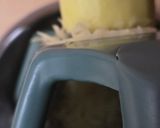 Foto del paso 1 de la receta: Frico friuliano 🥔 La tortilla italiana de papa sin huevo 🥔 Papa, cebolla, queso, AOVE y pimienta 🇮🇹