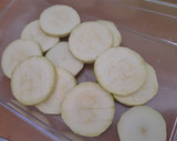 Foto del paso 3 de la receta: Pescadilla al horno con patatas, cebolla y calabacín
