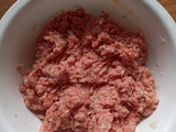 Albóndigas con salsa jardinera y arroz