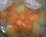 Foto langkah ke 4 dari resep Sop Ayam Makaroni.