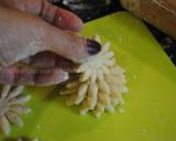 Deep Fried flower cookies (Daisy ّّFlower)   کوکی به شکل گل مینا recipe step 8 photo