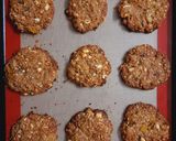 A picture of step 4 of Apple oats cookies.