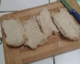 Foto del paso 1 de la receta: Mini "pizzas" con pan francés