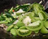 Foto langkah ke 2 dari resep Tumis Cue Pete Cabe Ijo.