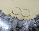 Foto del paso 5 de la receta: Alfajorcitos fáciles con masa de manteca