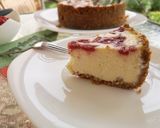 Krémes, citromos sajttorta málnával recept fázis 6 fotója