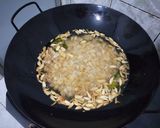 Foto langkah ke 6 dari resep Kacang Goreng Daun Jeruk.