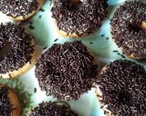 Foto langkah ke 7 dari resep Donat Mini Sederhana.