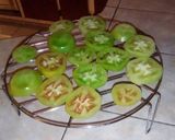 Foto del paso 1 de la receta: Tomates verdes fritos con guasacaca
