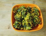 A picture of step 3 of Spring onion jhunka.