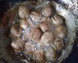 Foto langkah ke 1 dari resep Semur bakso dan ayam.