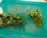 Foto del paso 5 de la receta: Caracoles con pavo a la pimienta y aceitunas
