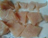 A picture of step 8 of Hotpot spicy woodear chicken soup.