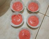 Foto langkah ke 6 dari resep Bolu kukus dengan perisa red velvet.
