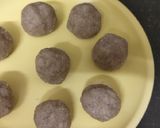 A picture of step 8 of Makhane ke laddoo.