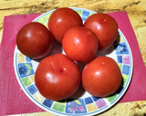 Foto del paso 1 de la receta: Tomates rellenos en base de salmorejo