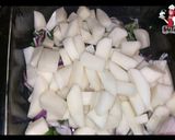 صورة لخطوة 4 من وصفة صينية بطاطس🥔بالسجق وسر الصلصة الغنية بالصوص😋